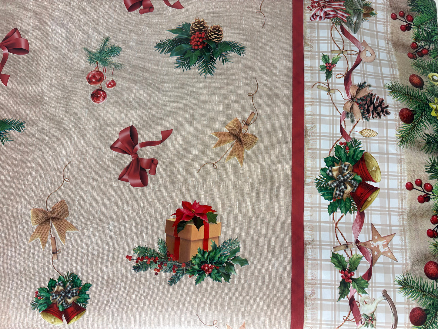 Oil Cloth NOEL PINE KIRMIZI