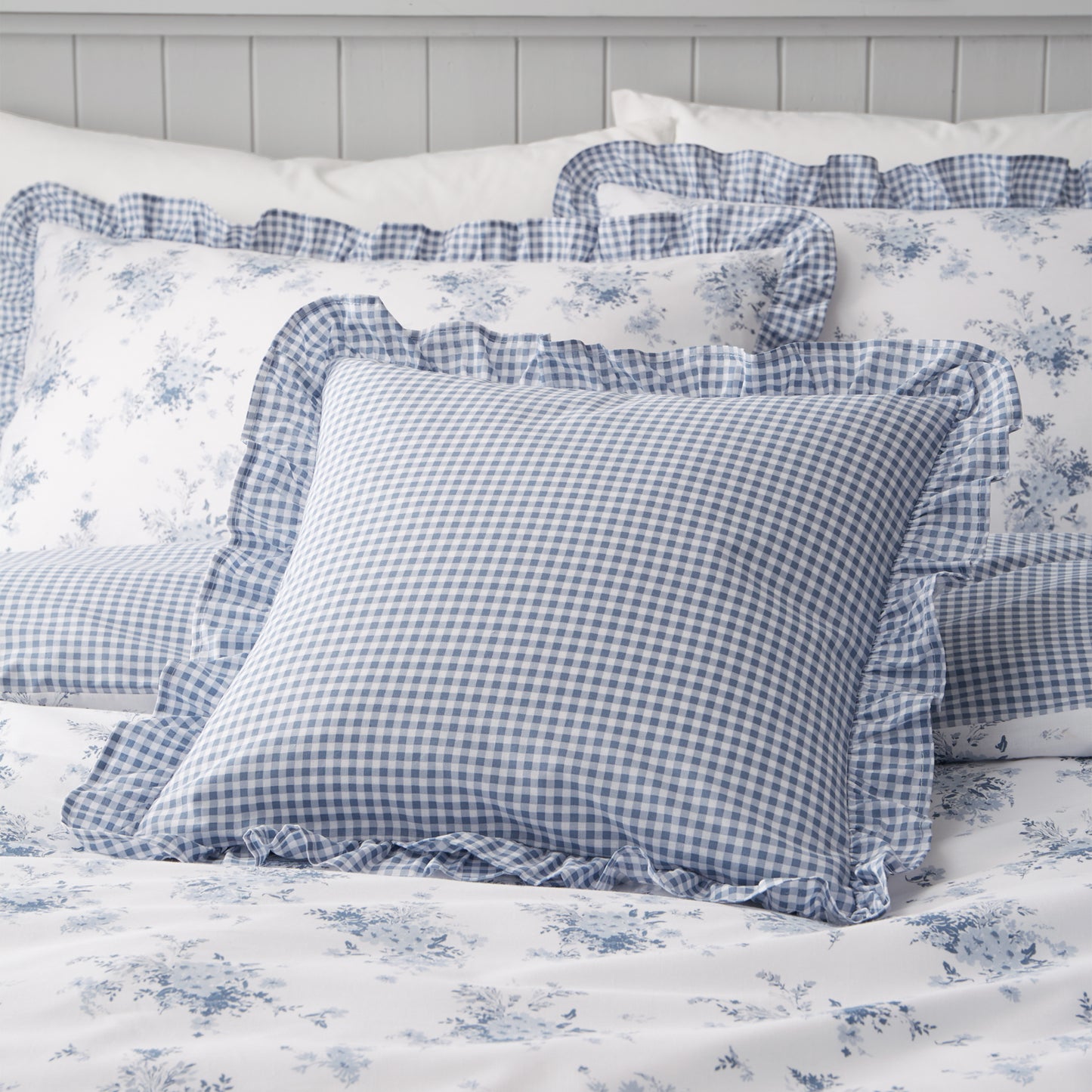 LUCIE CHECK BLUE CUSHION