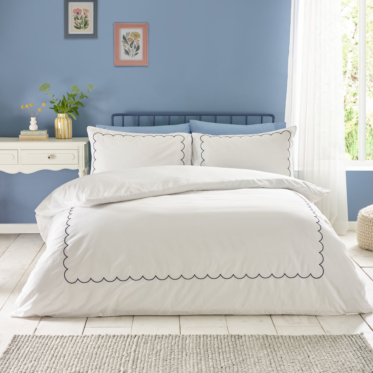 SCALLOP BORDER DUVET SET