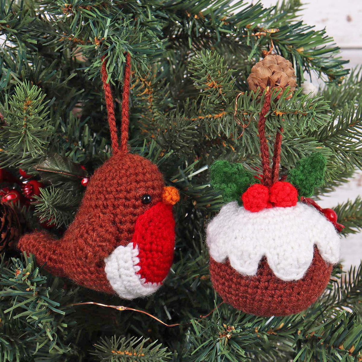 CROCHET KIT ROBBIN BAUBLE