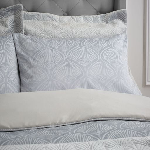 CATHERINE LANSFIELD ART DECO PEARL DUVET