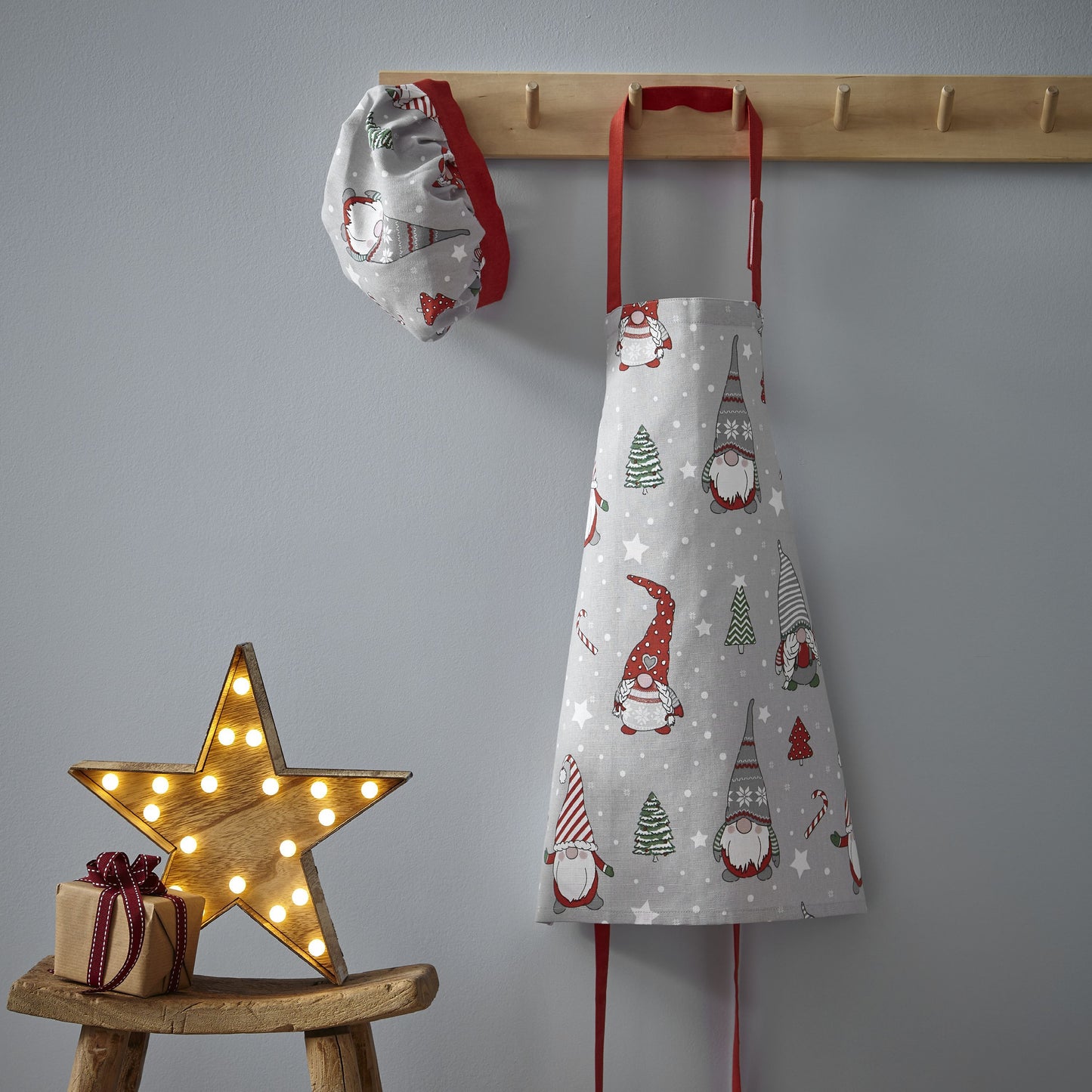 CATHERINE LANSFIELD CHRISTMAS GNOMES KIDS APRON & CHEF HAT