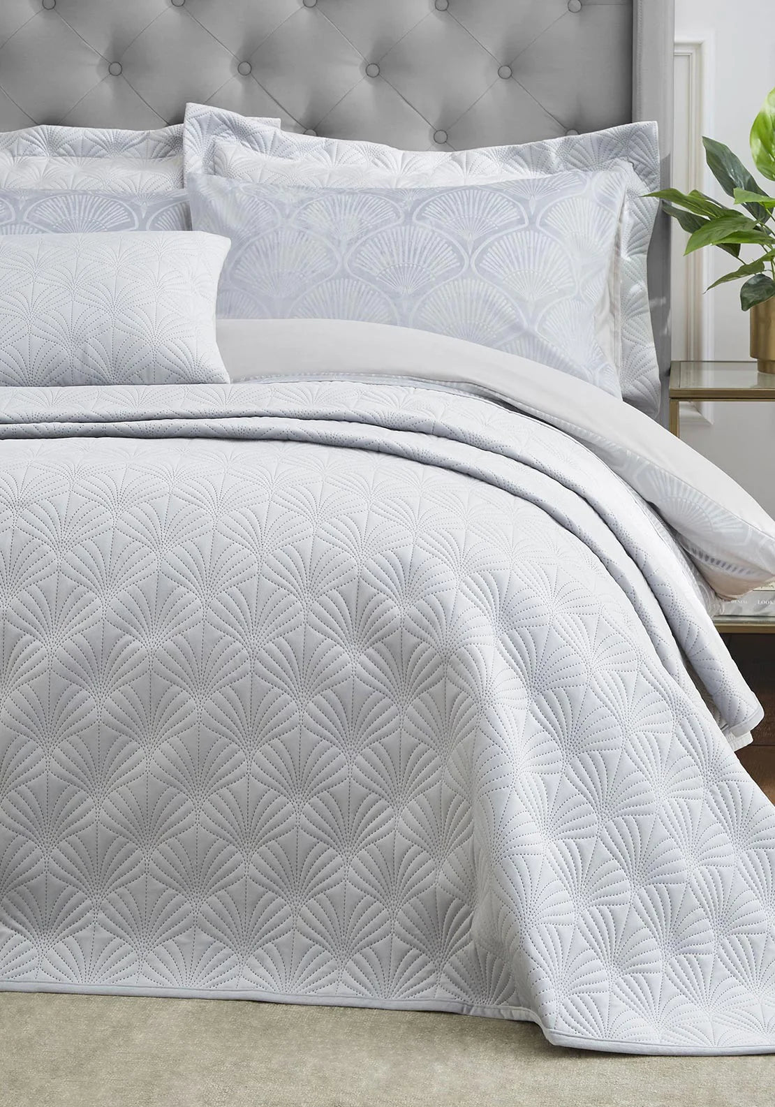 CATHERINE LANSFIELD ART DECO PEARL BEDSPREAD SILVER