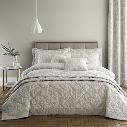 CLASSIC DAMASK DUVET SET
