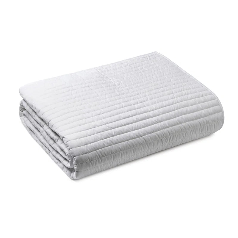 QUILTED LINES BEDSPREAD