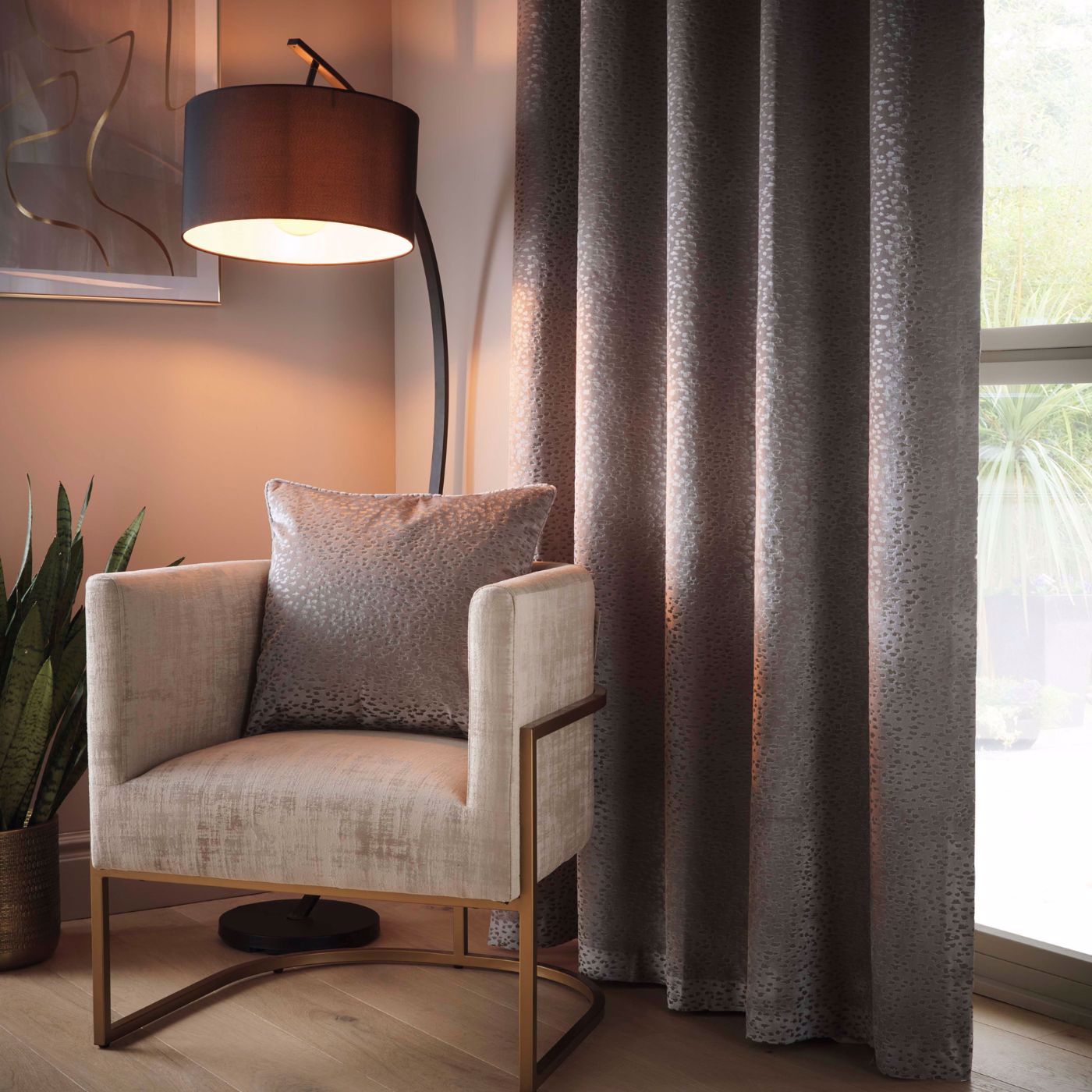 VIENNA EYELET CURTAIN