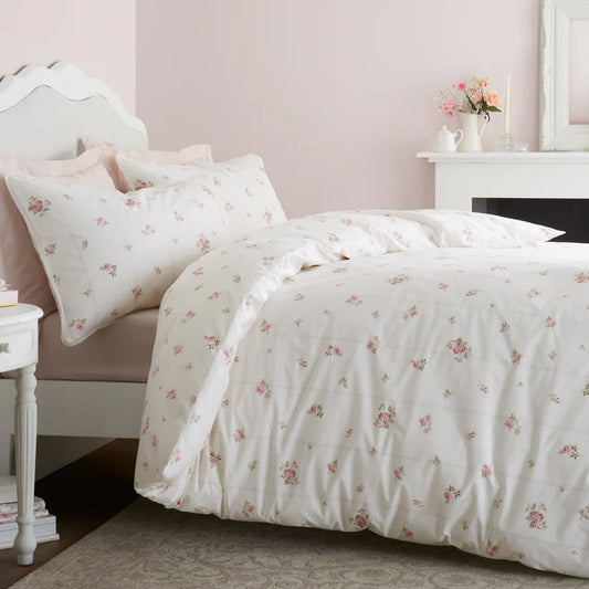 VINTAGE ROSEBUD LACE DUVET SET
