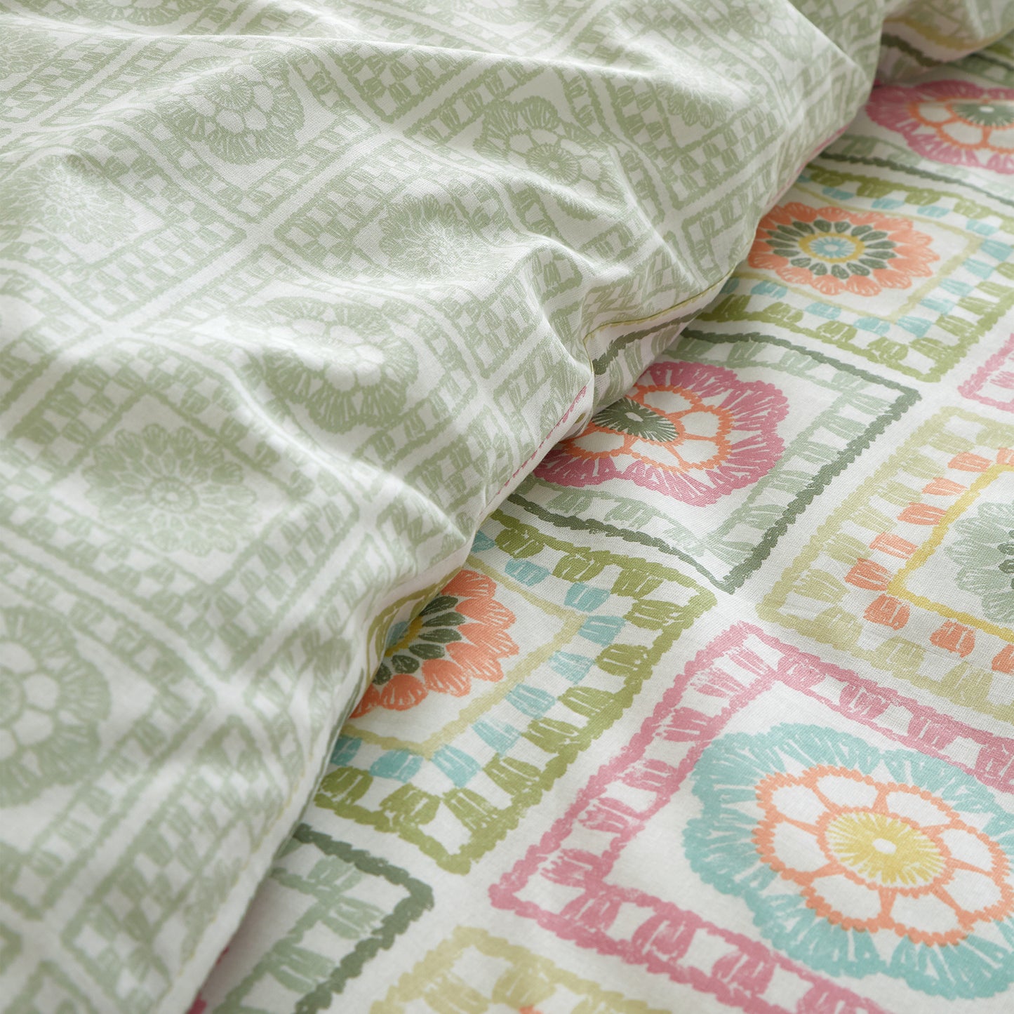 CROCHET PRINT DUVET SET