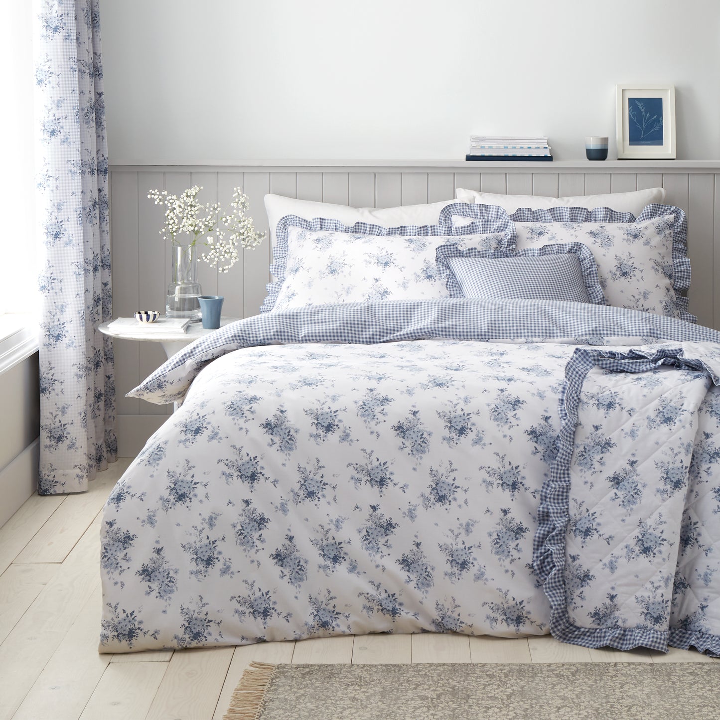 LUCIE FLORAL DUVET SET