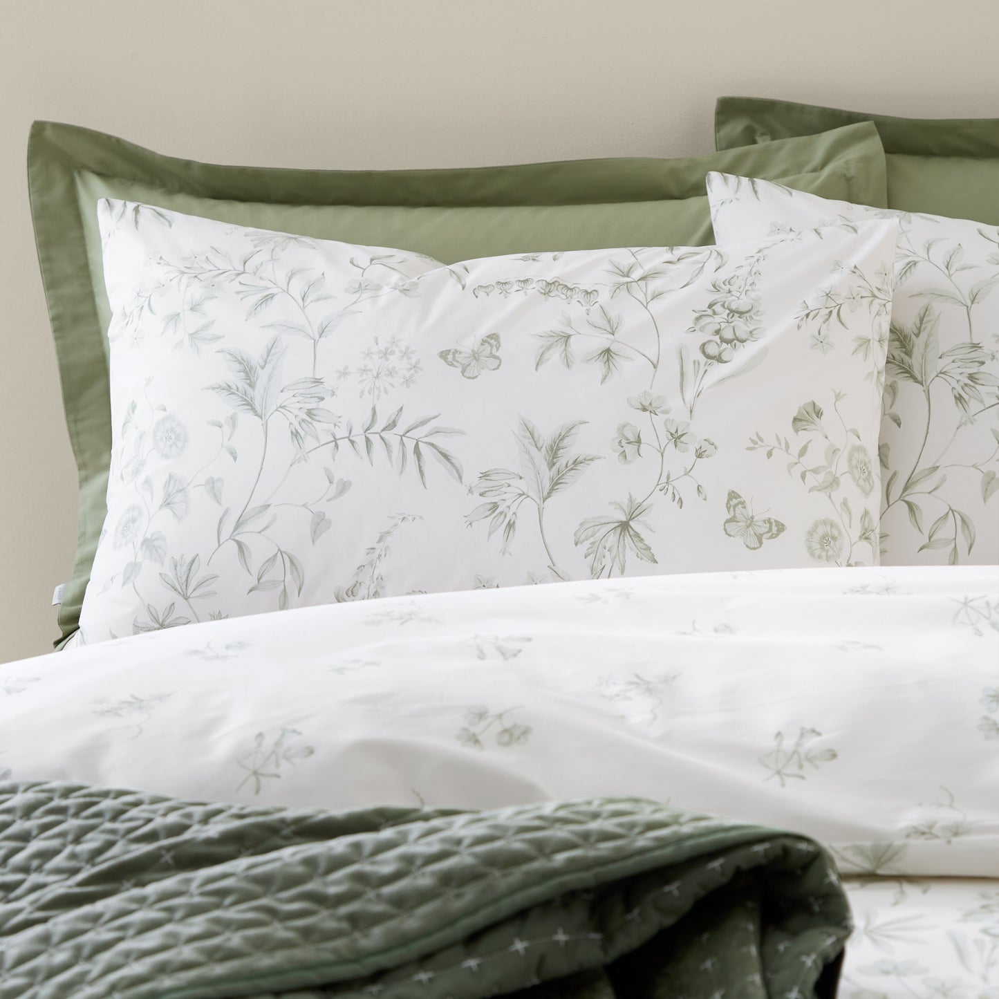 THEA FLORAL DUVET SET