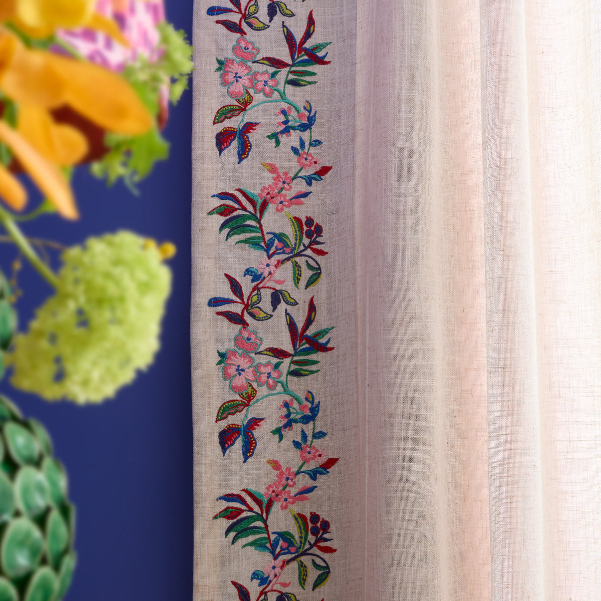 FLOURISH FLORAL BRIGHT VOILE TOP