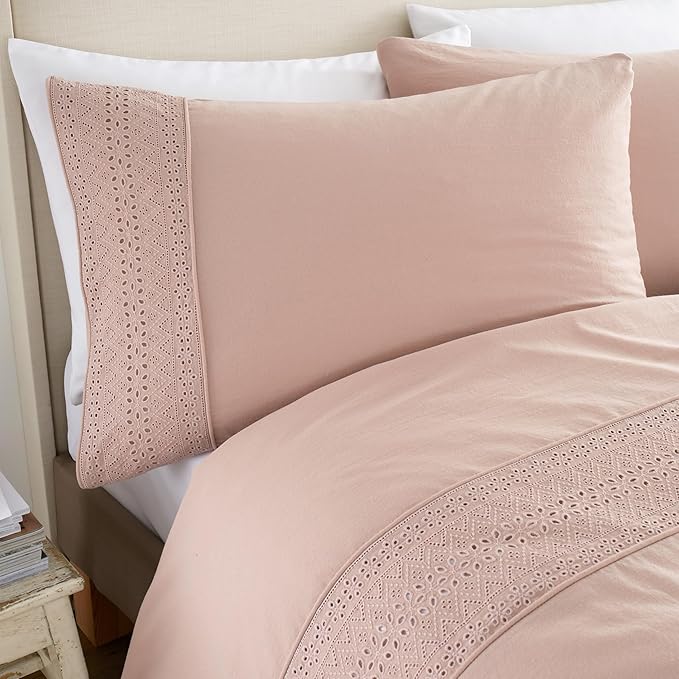 BRODERIE ANGLAISE SET