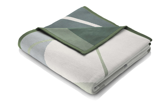 BIEDERLACK MODERN GEO FOREST GREEN 140X180