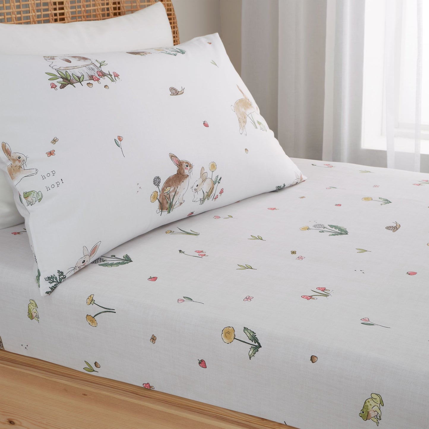 BUNNY RABBIT FRIENDS FITTED SHEET