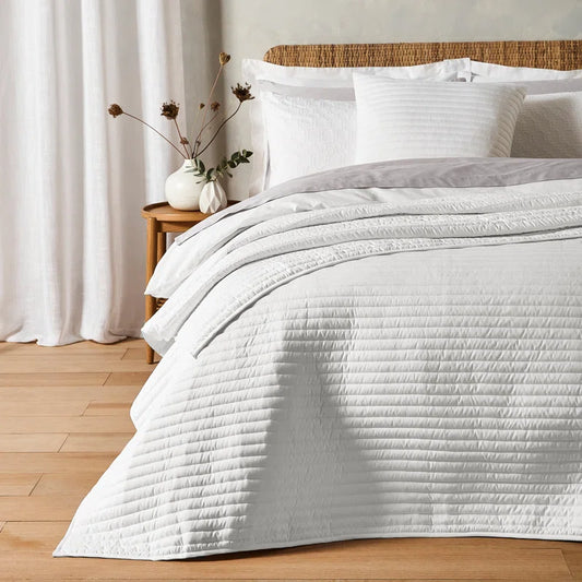 QUILTED LINES BEDSPREAD