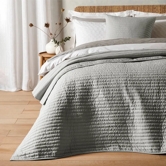 QUILTED LINES BEDSPREAD